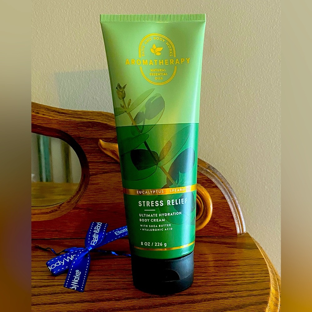 Bath & Body Works Stress Relief Body Cream